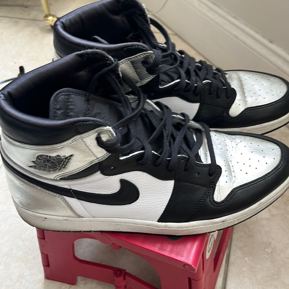 MENS/WOMENS AIR JORDAN 1 SIZE 13 “SILVER TOE” (AS IS)
